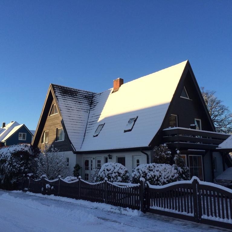 Ferienwohnungen Hofmann Zingst Esterno foto